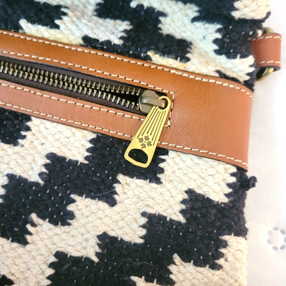 🎉Patricia Nash Casoli Bag 🎉DESIGNER CLEARANCE DEAL - Picture 7 of 10